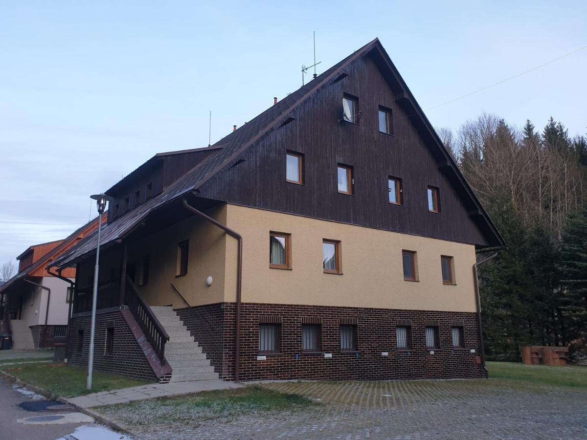 Appartamento Depandance Marnet Sneznik Dolní Morava Esterno foto